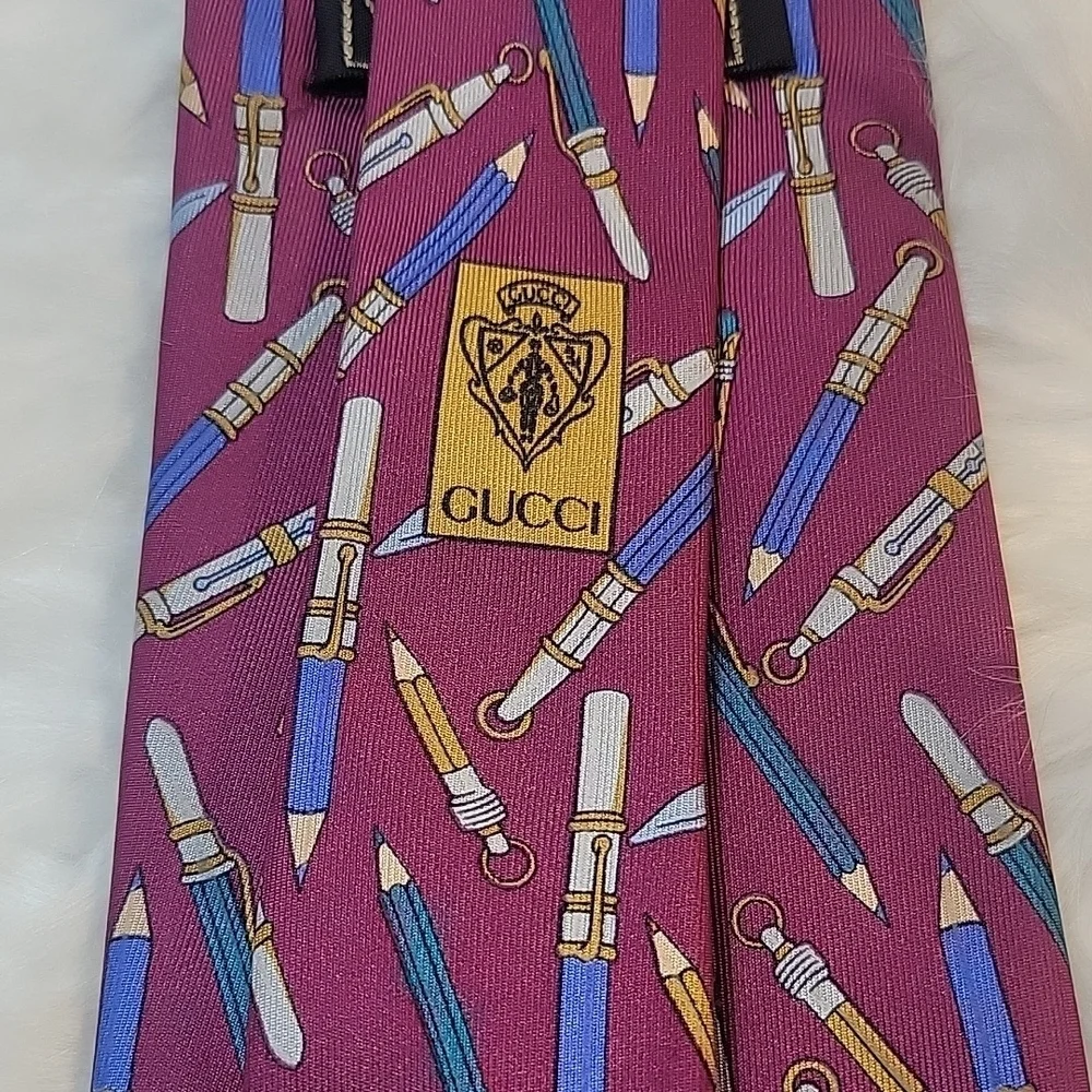 Vintage Gucci‎ Burgundy Novelty Tie